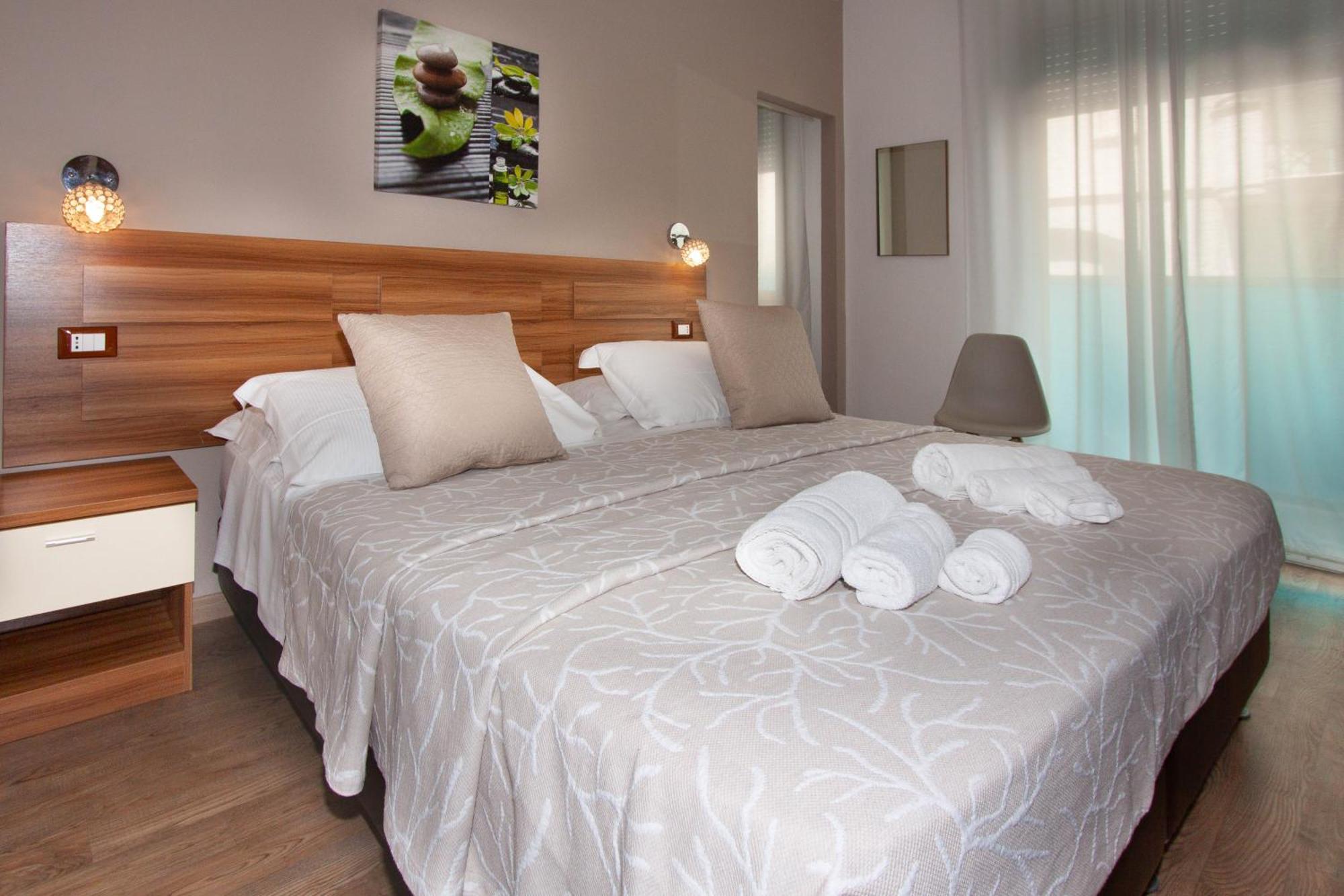 Hotel Spiaggia Marconi Ріміні Екстер'єр фото