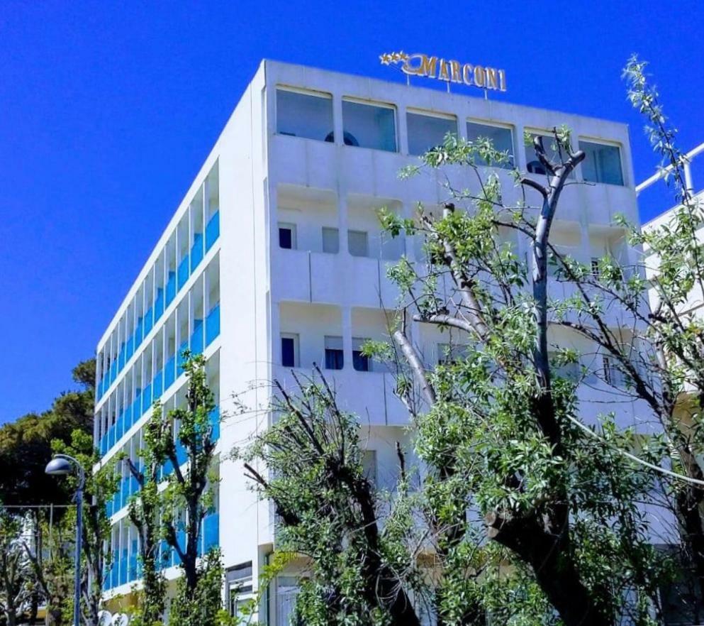 Hotel Spiaggia Marconi Ріміні Екстер'єр фото